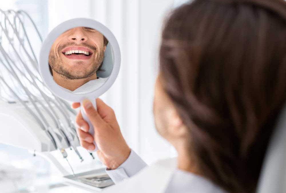 What Can You Eat (and Not Eat) with Invisalign Aligners?